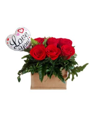 Chocolatera con 6 rosas rojas y globo